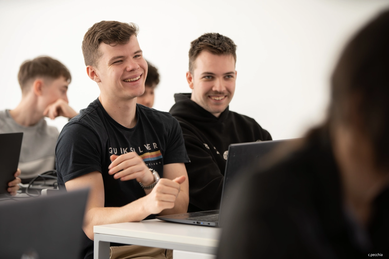 Élèves de l'EPSI en classe